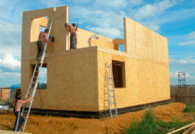 Преимущества строительства домов из СИП панелей