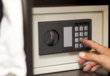 Каким должен быть офисный сейф?
