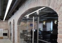 Какими должны быть офисные перегородки?