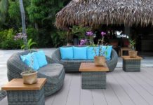 Выбираем удобную мебель в дачную беседку