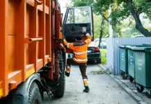 Вывоз мусора в Санкт-Петербурге