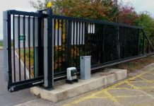 Откатные ворота: где актуально использовать