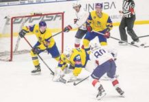 Хоккейные сборные завершили год в минусе