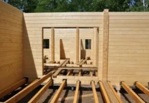 Дома из бруса: особенности строительства от компании