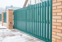 Как выбрать забор для дачи?