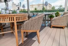 Выбираем идеальную террасную доску для летних кафе и веранд