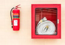 Шкафы для пожарных кранов: безопасность и надежность