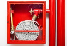 Щиты и стенды пожарные: надежная защита жизни и имущества