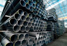 Металлические трубы диаметром 273 мм: свойства и применение