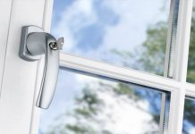 Сломалась оконная фурнитура: как устранить проблемы