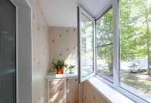 Пластиковые окна, балконы и лоджии: преимущества и виды остекления