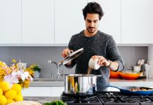 Почему стоит выбрать столешницы из искусственного камня?