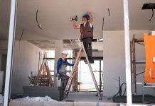 Кому доверить ремонт